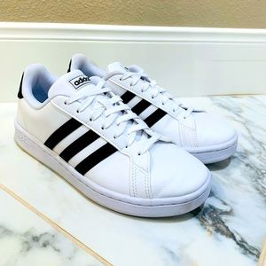 Adidas Grand Court Sneakers